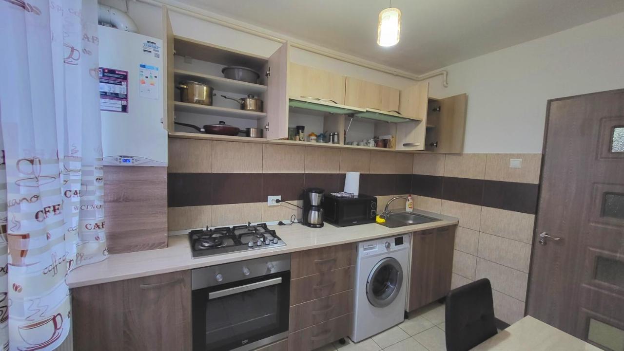 Apartament Navi Onesti Ngoại thất bức ảnh