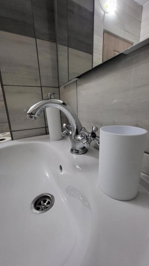 Apartament Navi Onesti Ngoại thất bức ảnh