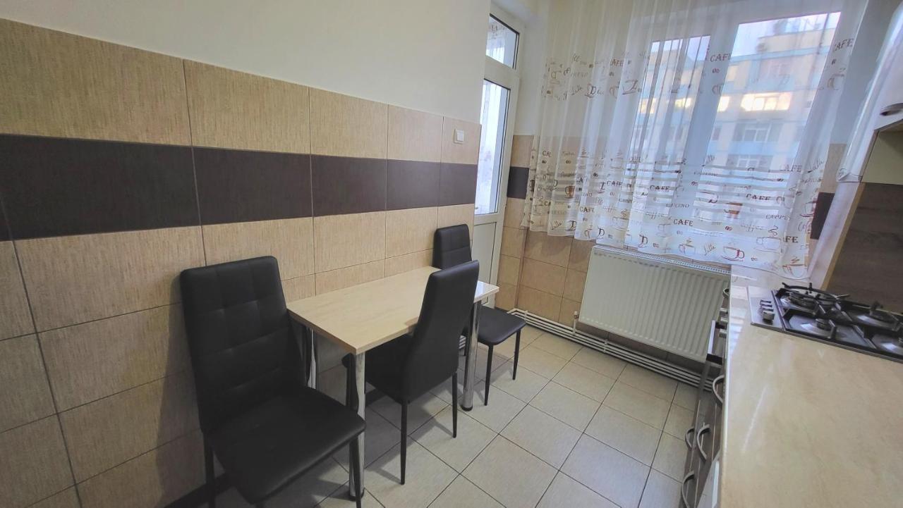 Apartament Navi Onesti Ngoại thất bức ảnh